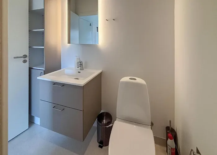 Stunning In With Indoor Swimming Pool *